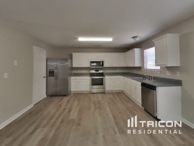 Building Photo - 5799 Waggoner Ct