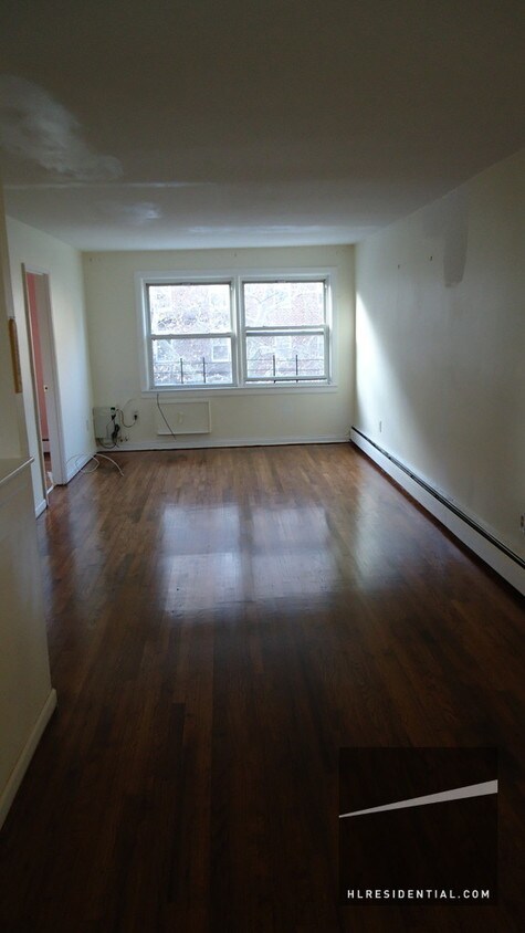 Primary Photo - 9712 67th Ave