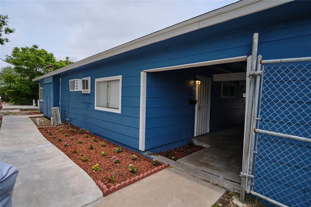 2905 Norton St Unit 15, Corpus Christi, TX 78415 Room for Rent in