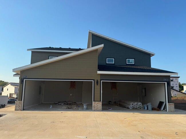Building Photo - 1708 SW Poigai Wy