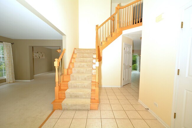 Building Photo - 203 Jessica Ct