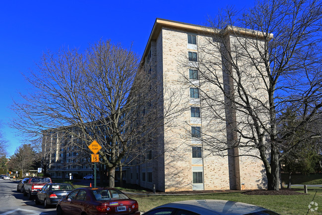 Foto del edificio - Weinberg Manor East