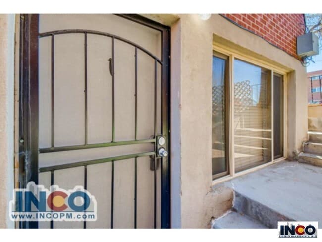 Building Photo - Cute 2 bedroom 1 bath in Littleton!