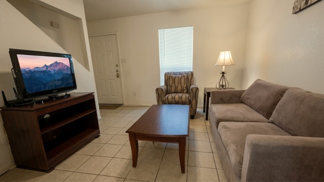 Building Photo - 4406 Abigail Dr