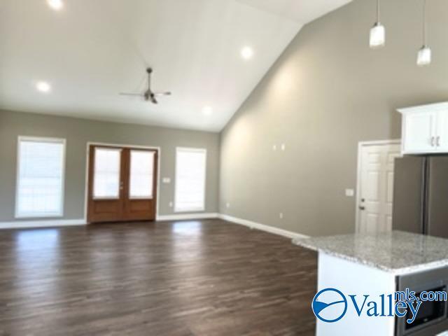 Foto del edificio - 100 Old Glory Ln