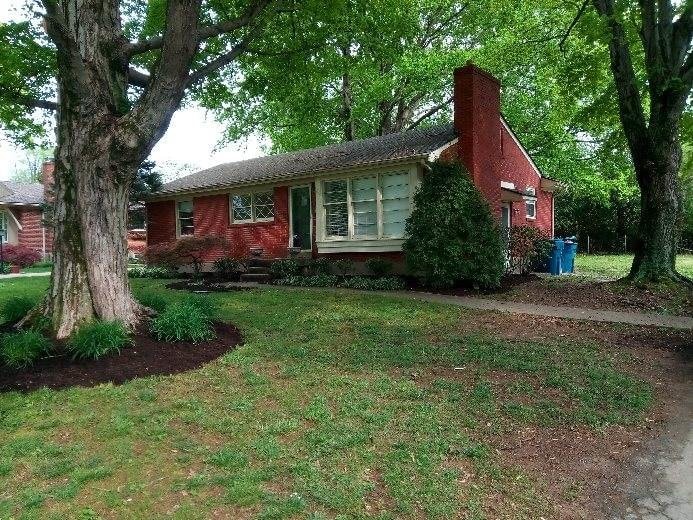 20 Hallsdale Dr, Louisville, KY 40220 House for Rent in Louisville