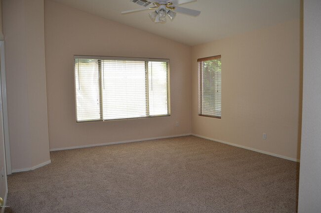 Foto del edificio - 6773 W Quail Ave
