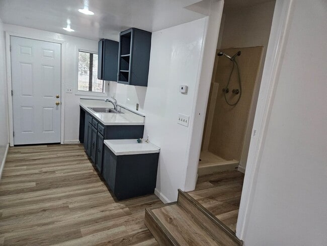 Building Photo - 128-130 Arletta