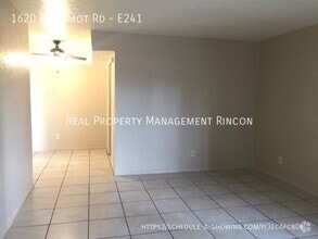 Building Photo - 1620 N Wilmot Rd