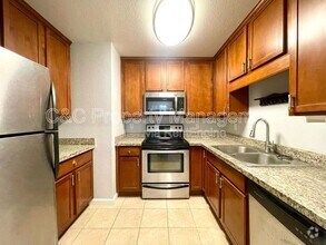 Building Photo - 1350 N Escondido Blvd