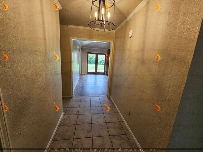 Foto del edificio - Now Leasing: Bright & Beautiful 3 Bed / 2 ...