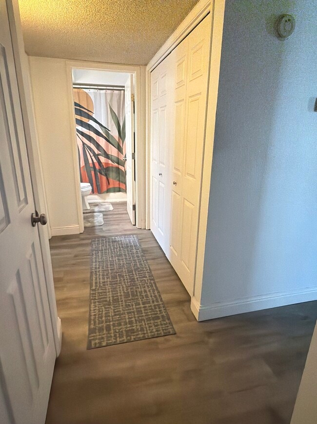 Foto del edificio - 3701 Colonial Dr