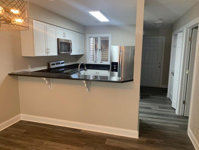 Foto del edificio - 2 Bedroom 2 1/2 Bath Condo