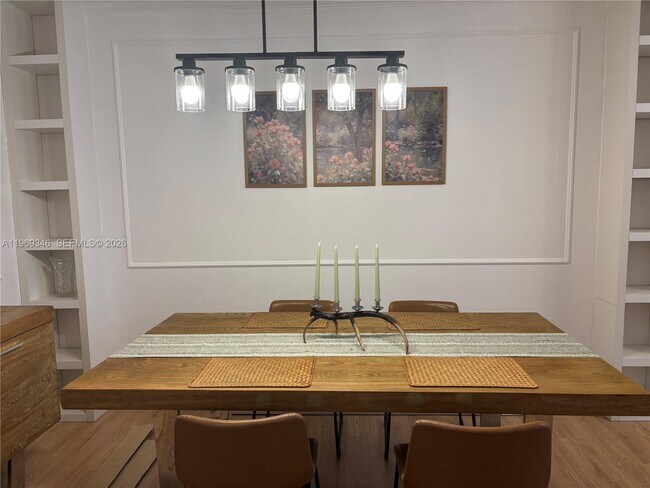 Building Photo - 17150 N Bay Rd