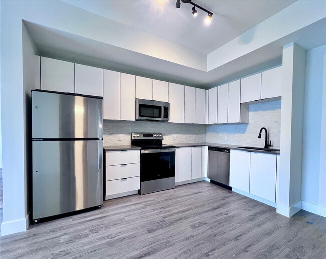 Foto del edificio - 3300 Boutwell Rd