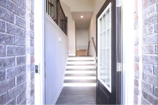 Building Photo - 2237 Pink Hawthorn Dr