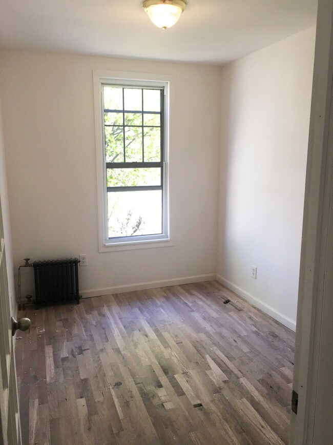 Building Photo - 67-21 60th St