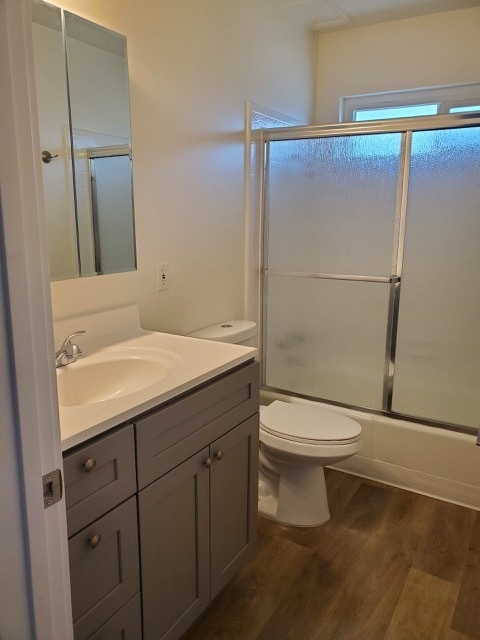 Remodeled 1 Bedroom - Colonial House Apartments