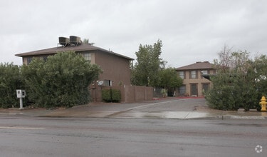 Building Photo - Orangewood