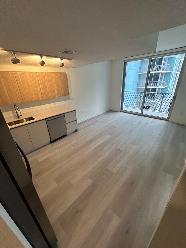 Foto del edificio - 7436 NW 103rd Ct