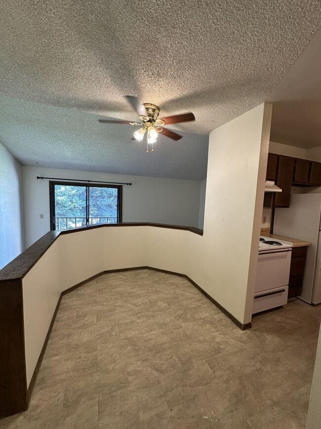 Building Photo - 2 bedroom in Billings MT 59102
