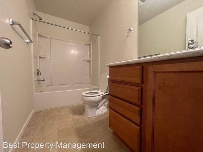 Building Photo - 5 br, 3 bath House - 46 Sugarbush Ct.