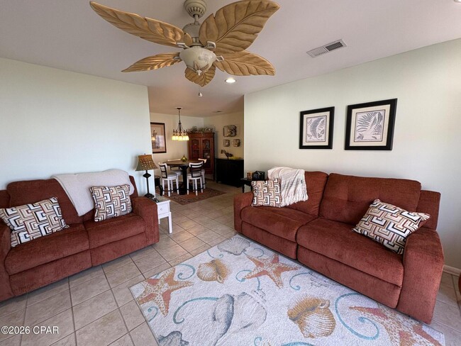 Foto del edificio - 2100 W Beach Dr