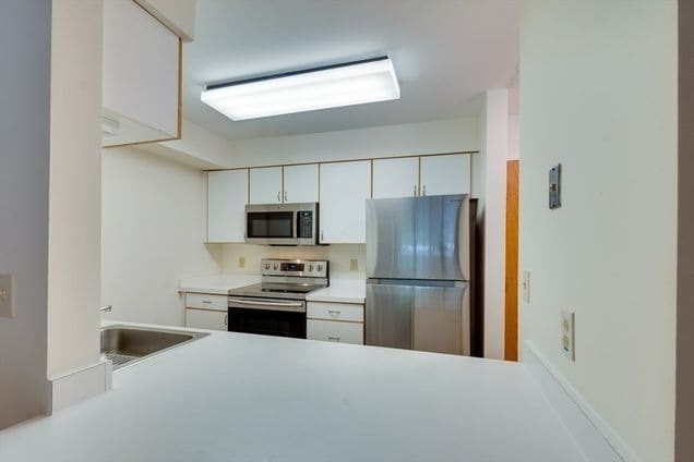 Building Photo - Spacious 2BR / 2BA First-Floor Condo with Balcony & Amenities at Rosemary Ridge