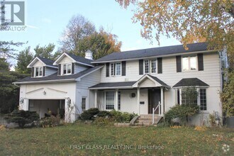 Building Photo - 161 Pinehurst Dr