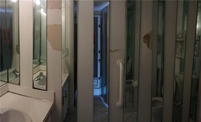 Foto del edificio - 3960 Inverrary Dr