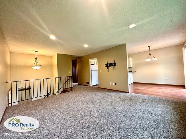 Building Photo - 13350 Timber Crest Dr