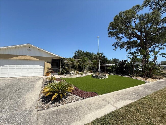 Building Photo - 2729 Nodosa Dr