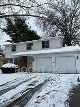 Building Photo - 1601 Sandalwood Pl