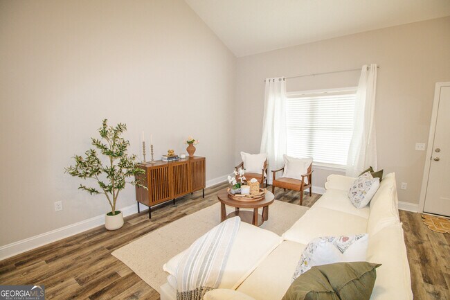 Foto del edificio - 116 Woodsedge Dr