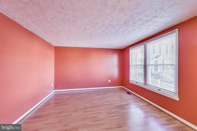 Foto del edificio - 251 Woodoak Ct