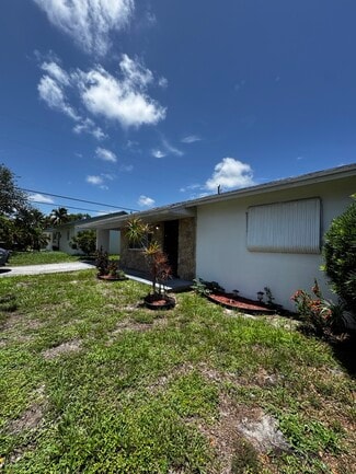 Building Photo - 908 NW 10th Ave