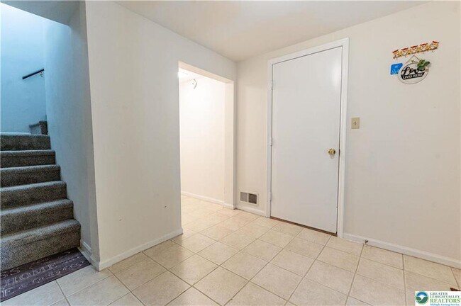 Foto del edificio - 8315 Countryside Ln