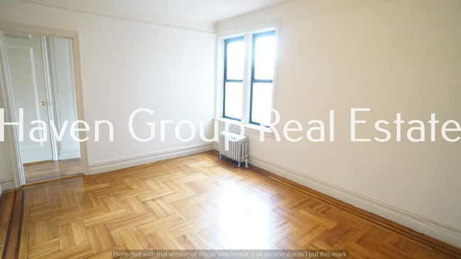 Building Photo - 2825 Grand Concourse