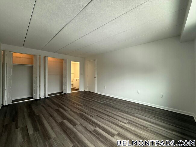 Building Photo - 55 Hill Rd