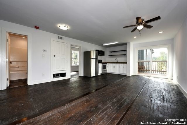 Building Photo - 235 JEMISON ST
