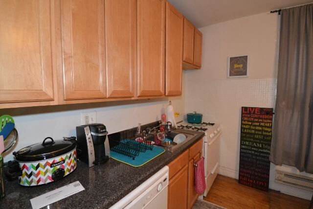 Foto del edificio - 2115 N Dayton St