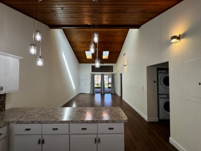 Building Photo - 79 Aspen Dr
