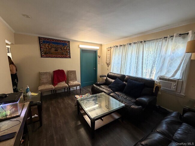 Foto del edificio - 134 Stuart Ave