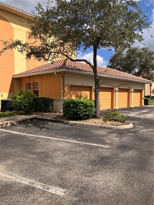 Building Photo - 2904 Tuscan Dr