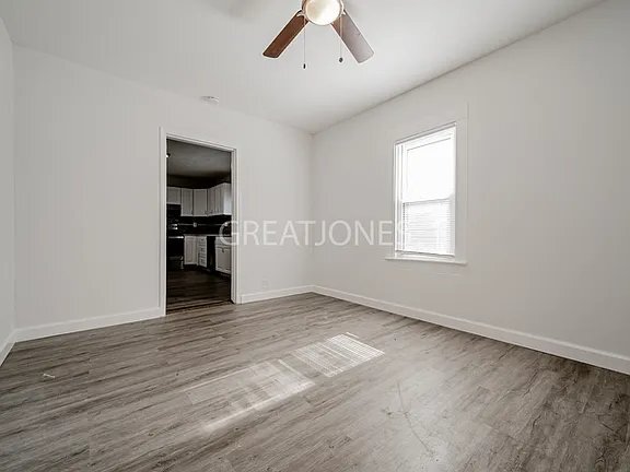 Foto del edificio - 3232 Dix Ave