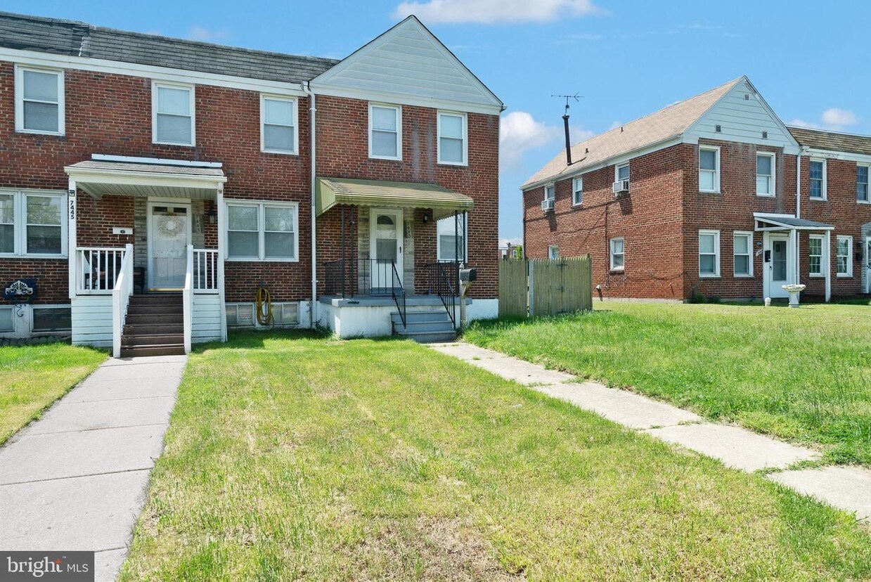 Primary Photo - 7443 Holabird Ave