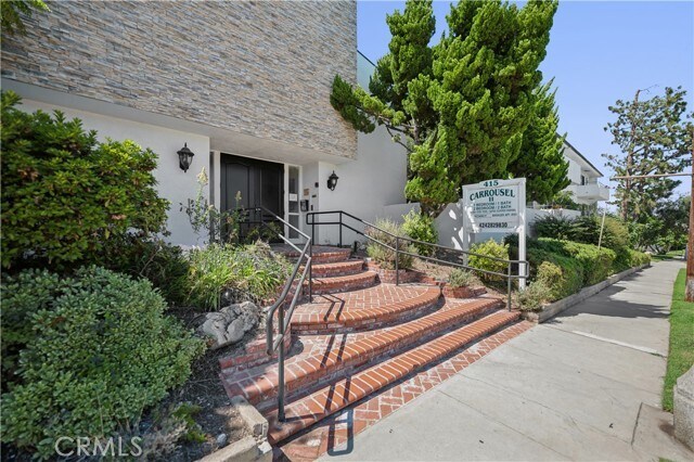 Primary Photo - 415 S Prospect Ave