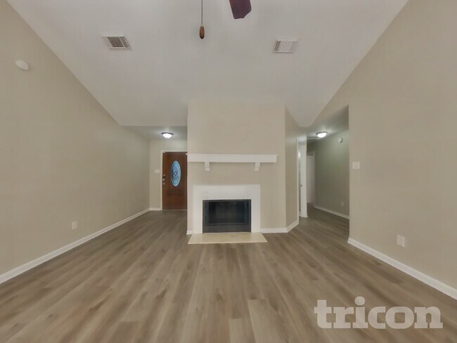 Foto del edificio - 18711 Highland Trail