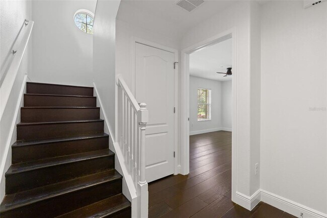 Foto del edificio - 10144 Arbor Run Dr