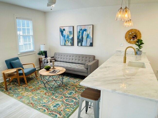 Photo - 20 Rose Ln Townhome